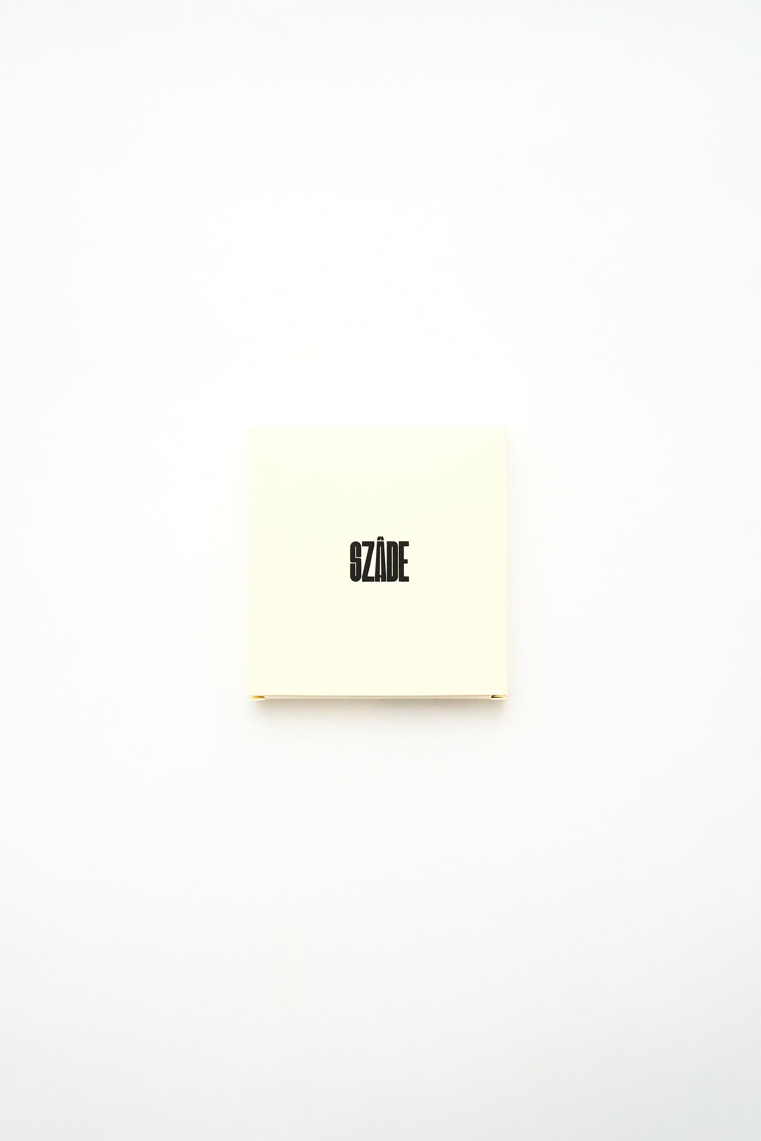 SZADE - the compact ; red snake skin