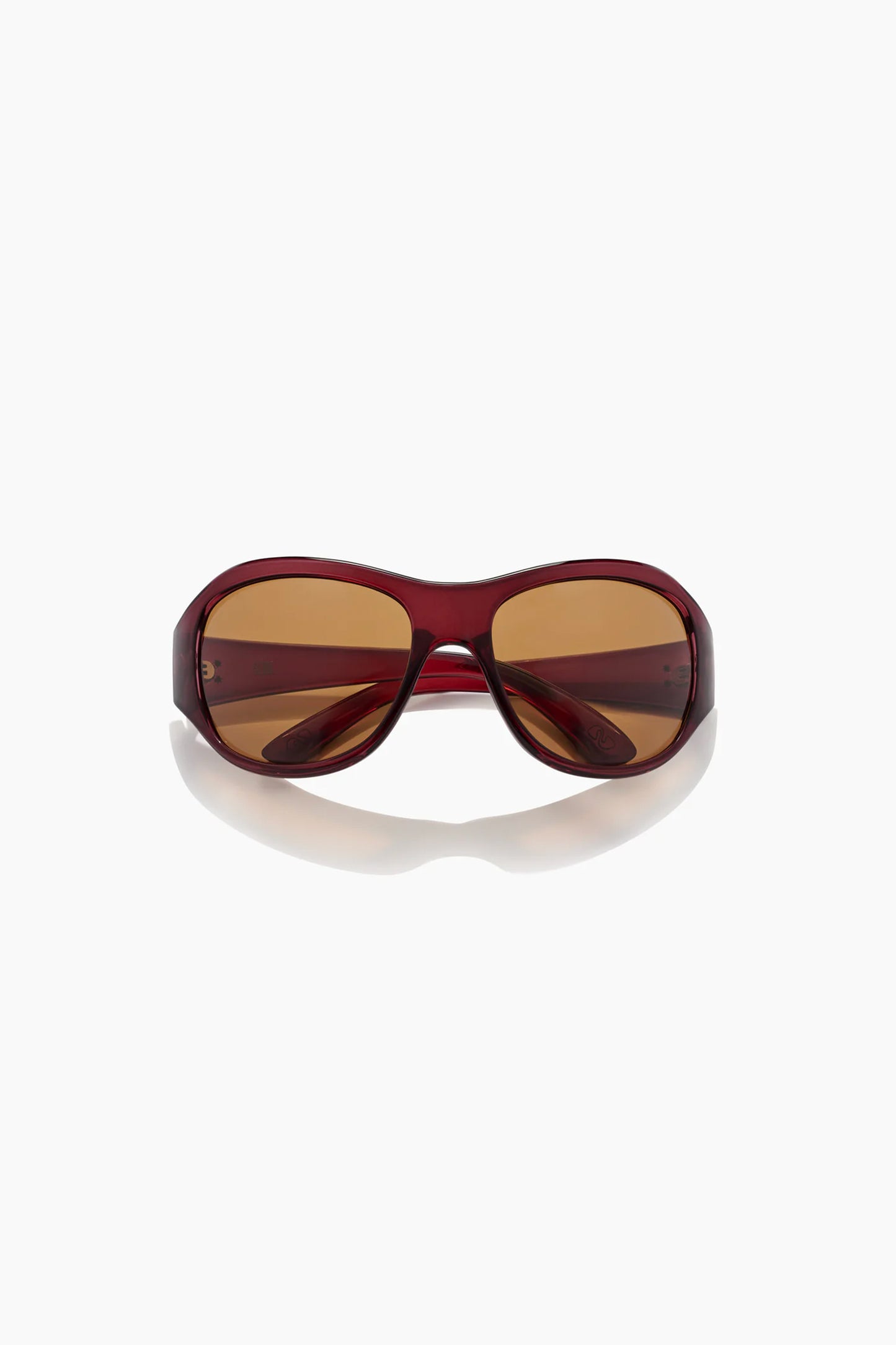 SZADE - sunny ; pinot noir / hazelnut