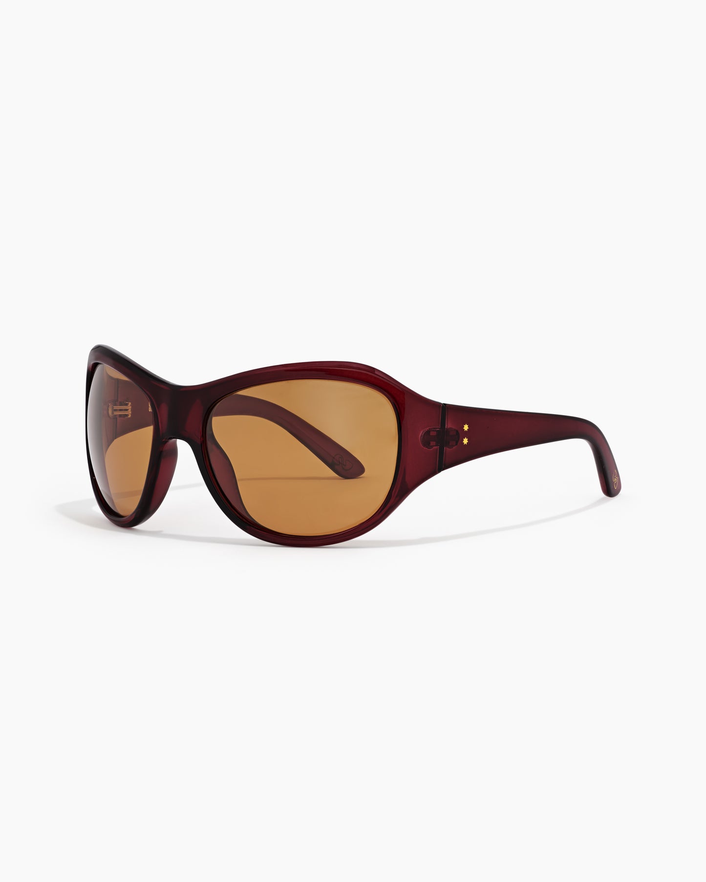 SZADE - sunny ; pinot noir / hazelnut