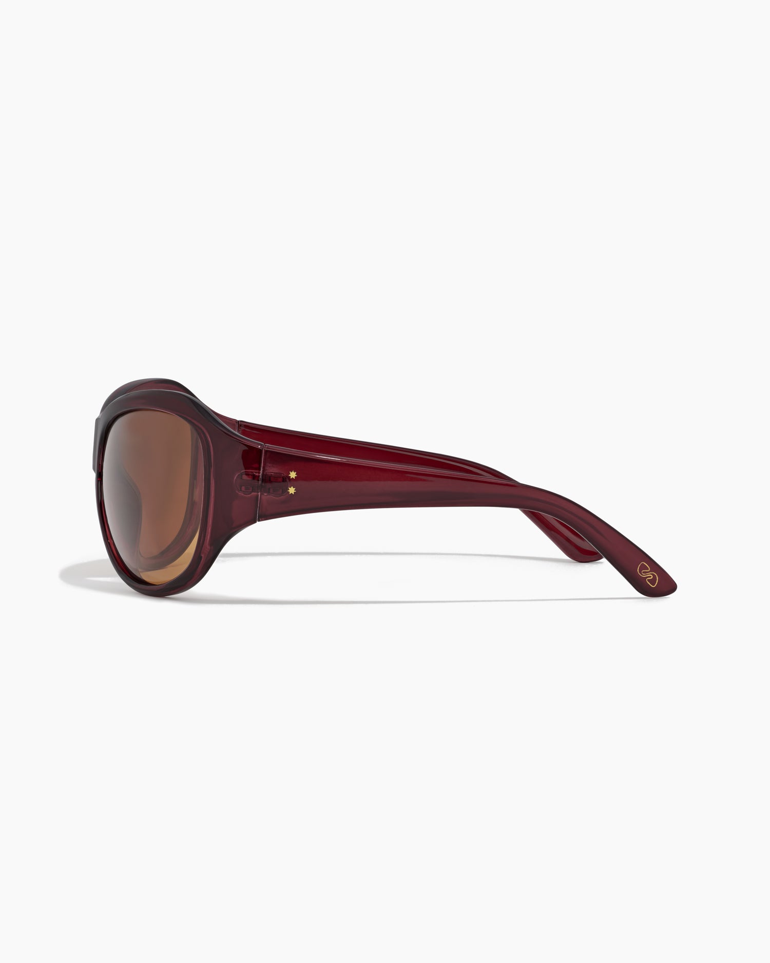 SZADE - sunny ; pinot noir / hazelnut