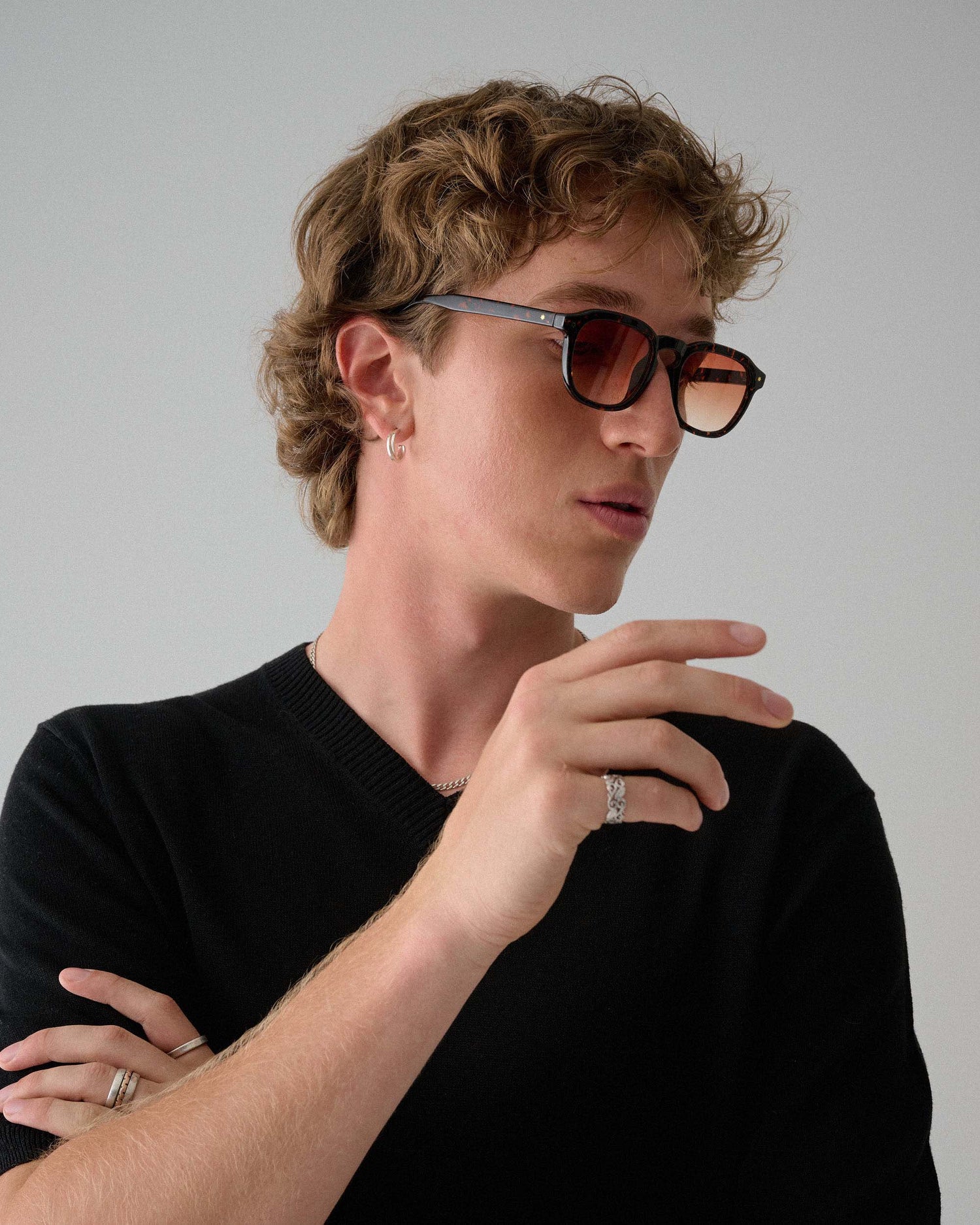 SZADE - archer ; wasp / cinnamon