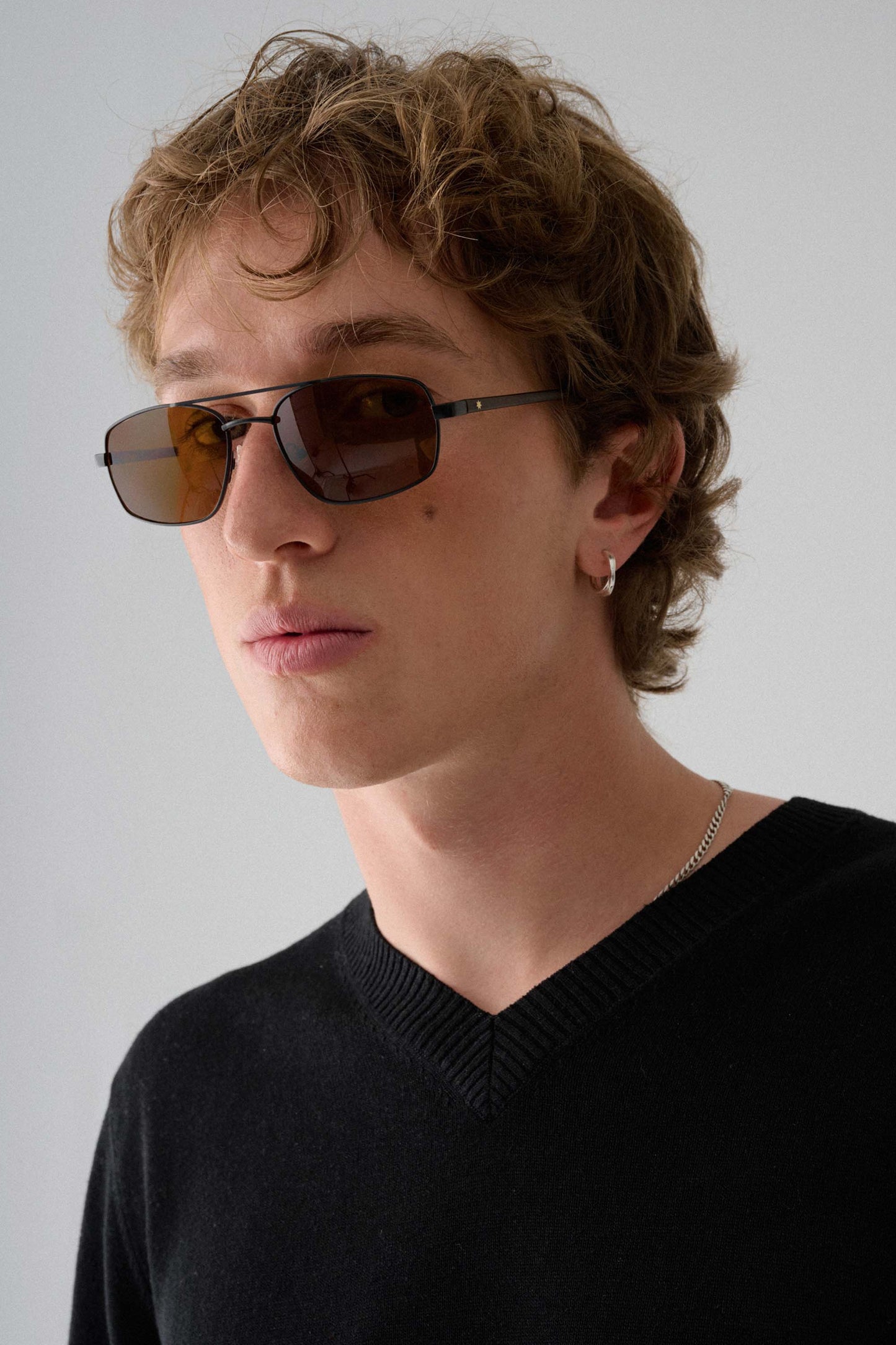 SZADE - astley ; matte black / hazelnut