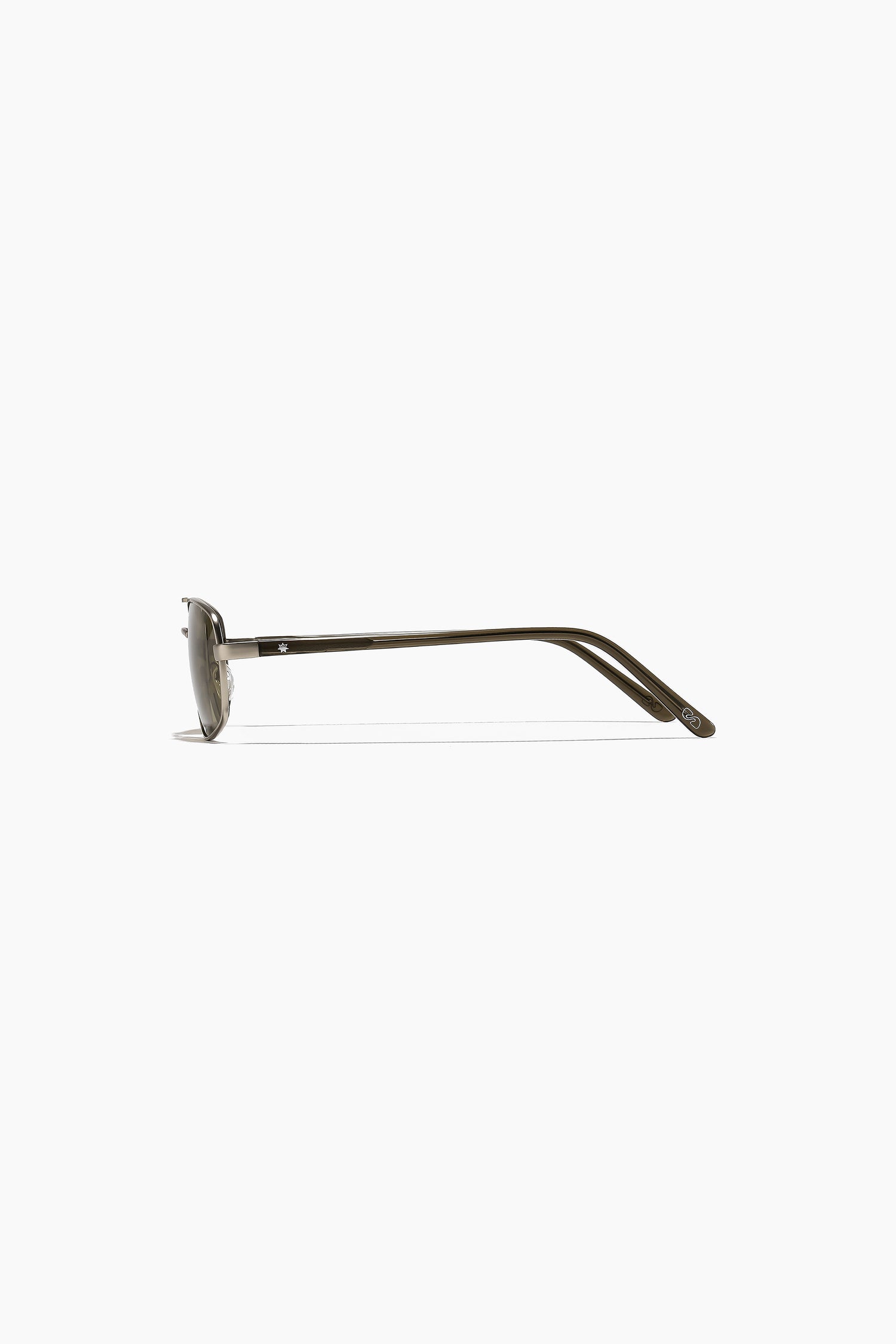 SZADE - astley ; matte silver / caper