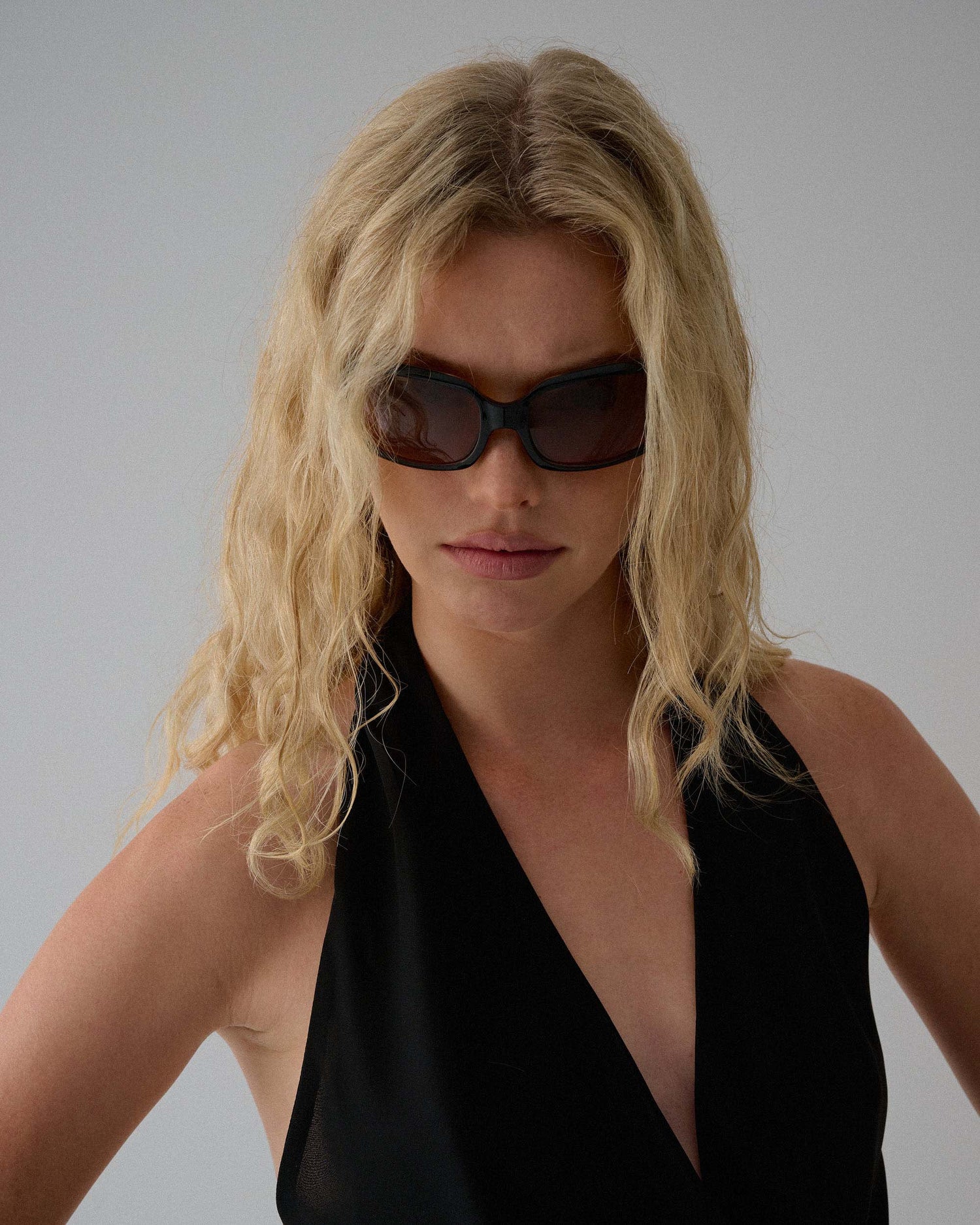 SZDS26FAR_BLKHZLP_7_1766021078